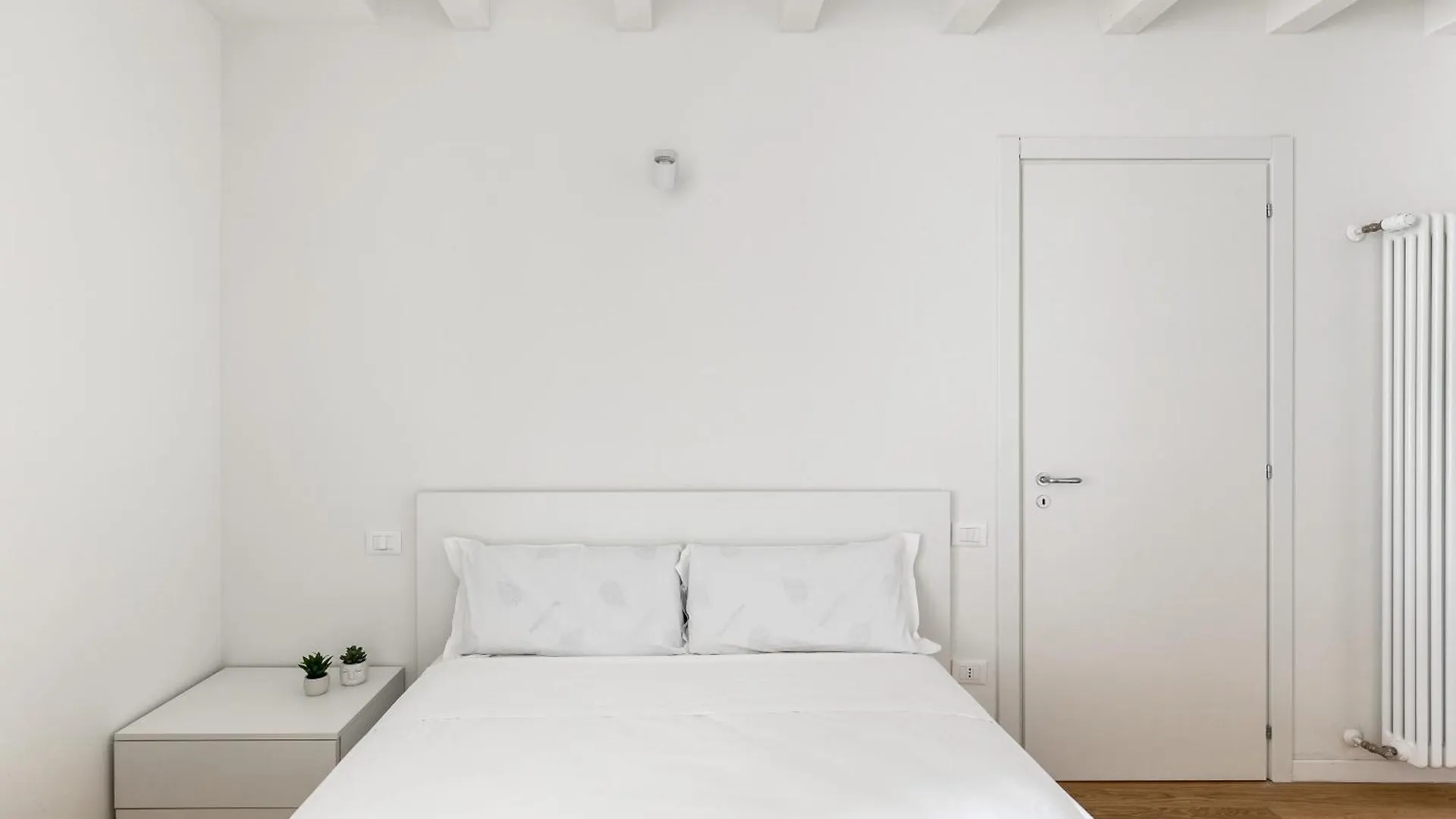 Casa Gini Apartments - Contemporary Bologna 0*,  Italy