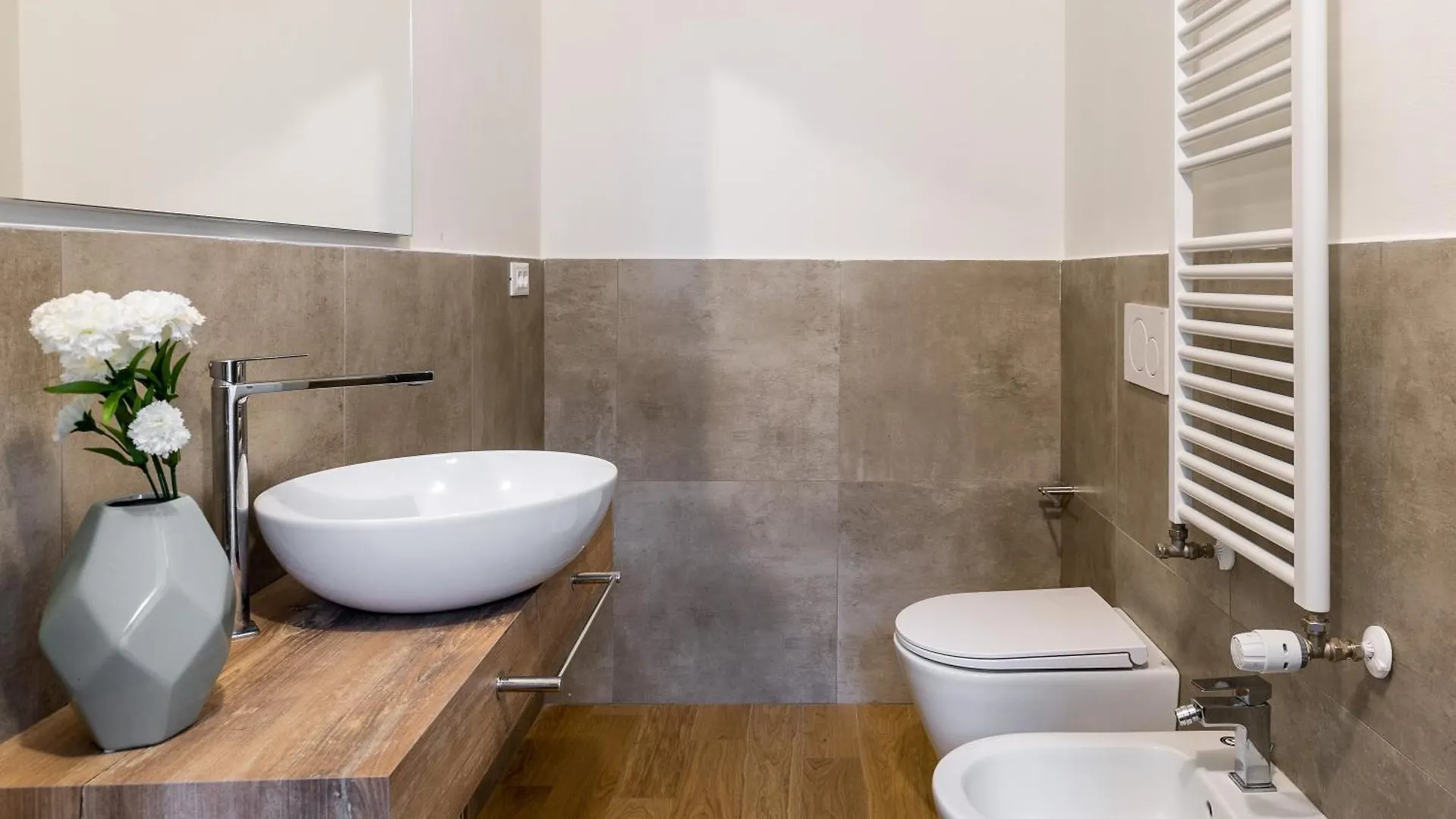 Casa Gini Apartments - Contemporary Bologna 0*,  Italy